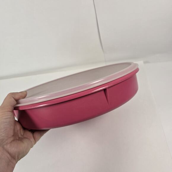 Tupperware 242-5 12" Pink Round Pie/ Cupcake/Cookie Container W/Lid 224-16 - Picture 8 of 8